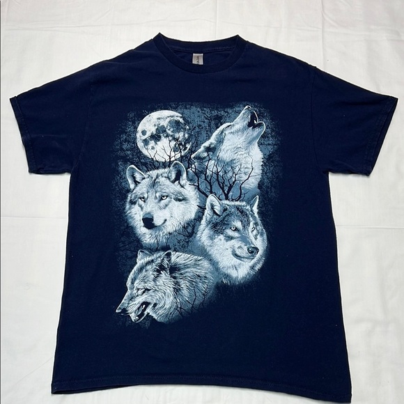 Gildan Other - Gildan heavy cotton Wolfpack howl blue size medium short sleeve graphic tee